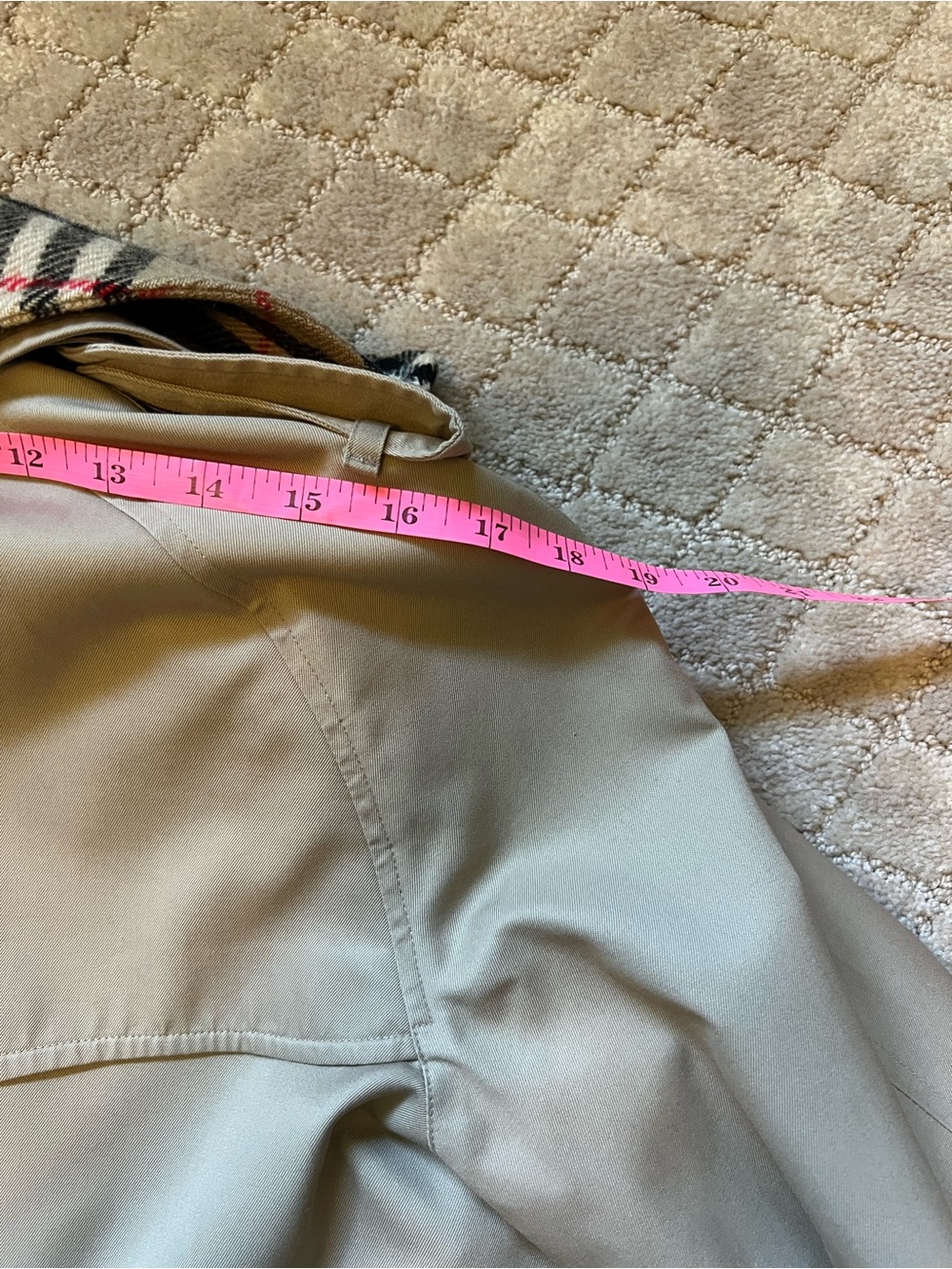 Burberry Beige Trench Coat with removable wool Nova Check Collar and Lining - Picture 10 of 15